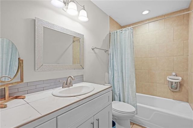 121 Glynn Street, Jesup, GA 31545