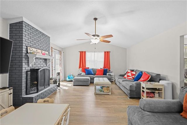 121 Glynn Street, Jesup, GA 31545