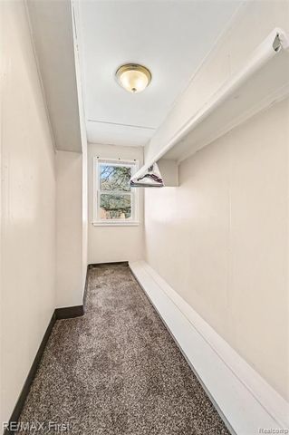 24310 Kipling Street, Oak Park, MI 48237