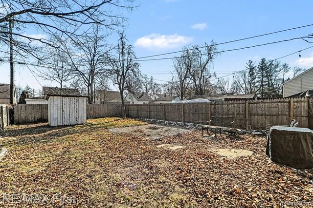 24310 Kipling Street, Oak Park, MI 48237