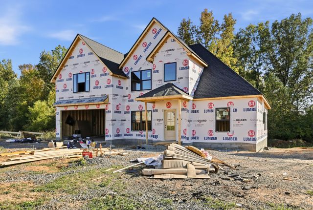 250 Bellshire Dr, Clarksville, TN 37043