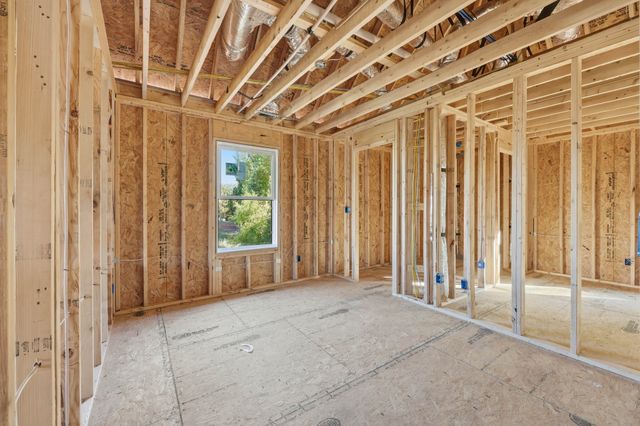 250 Bellshire Dr, Clarksville, TN 37043