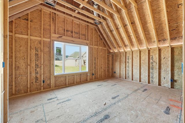 250 Bellshire Dr, Clarksville, TN 37043