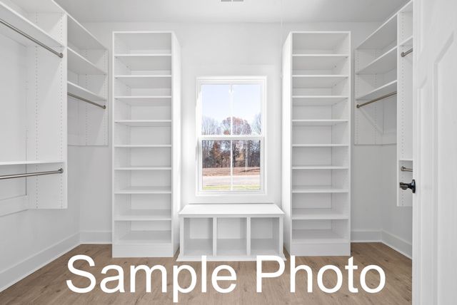 250 Bellshire Dr, Clarksville, TN 37043