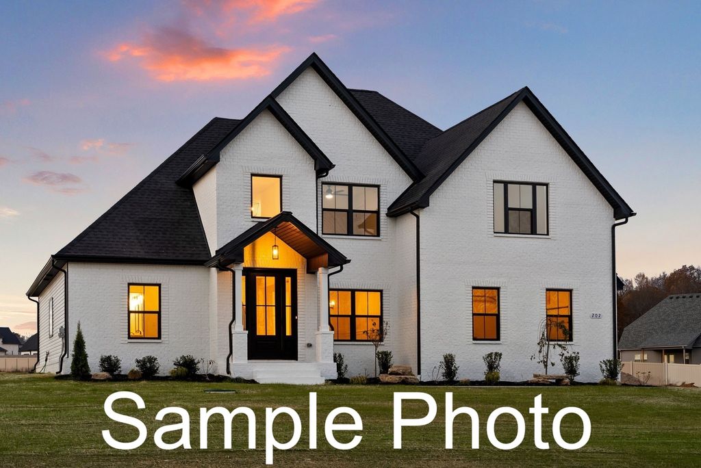 250 Bellshire Dr, Clarksville, TN 37043