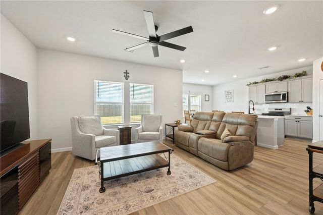 935 Coffee Mill Lane, College Station, TX 77845