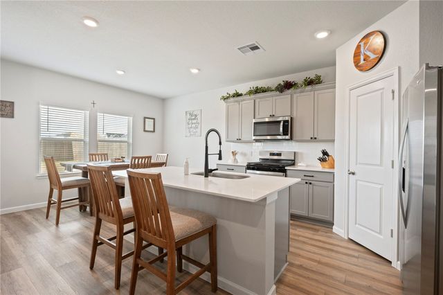 935 Coffee Mill Lane, College Station, TX 77845