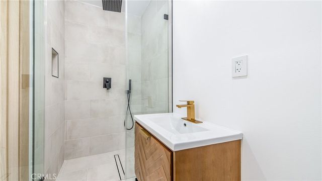 13633 Delano Street, Valley Glen, CA 91401