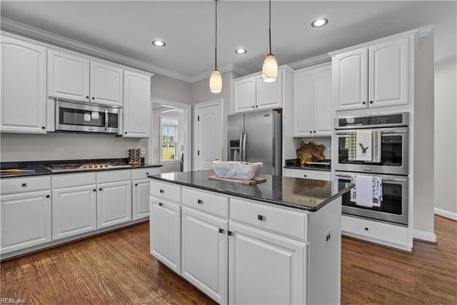 2700 Ballahack RD, Chesapeake, VA 23322