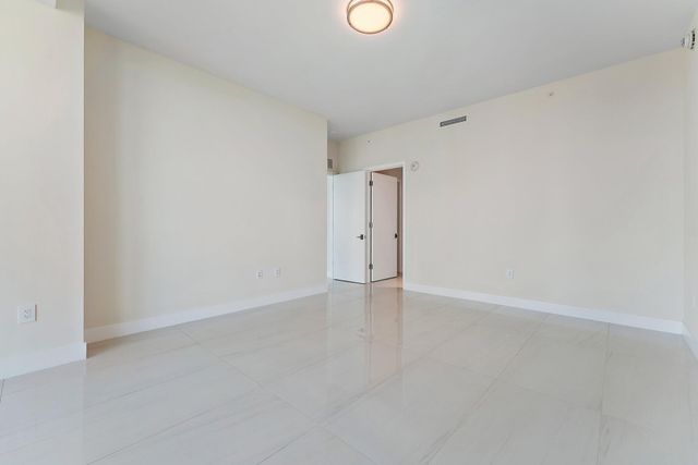 3100 N Ocean Drive H1206, Singer Island, FL 33404