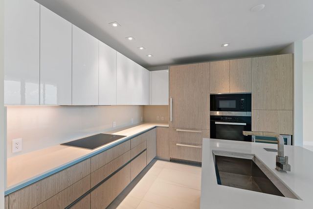 3100 N Ocean Drive H1206, Singer Island, FL 33404