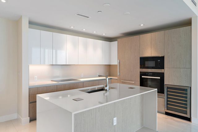 3100 N Ocean Drive H1206, Singer Island, FL 33404