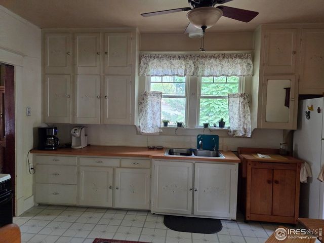 914 N Carson St, Brush, CO 80723