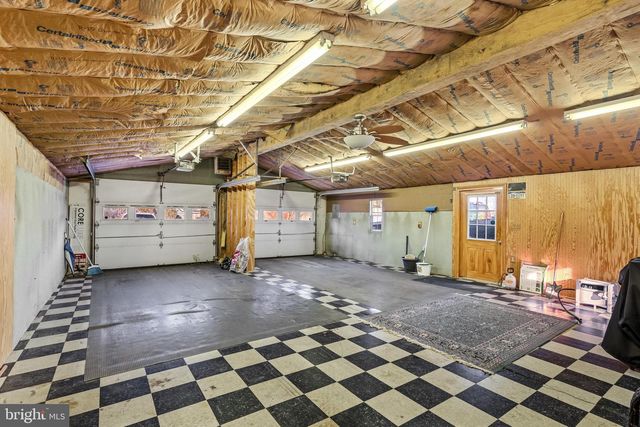 8914 BROOKDALE RD, Breinigsville, PA 18031