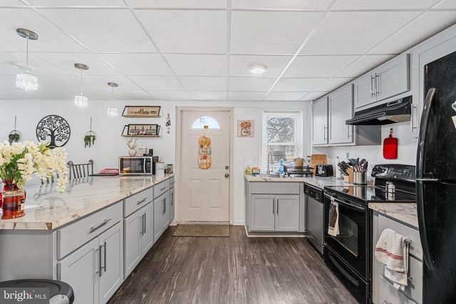 8914 BROOKDALE RD, Breinigsville, PA 18031