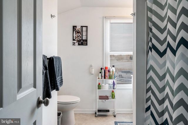 8914 BROOKDALE RD, Breinigsville, PA 18031