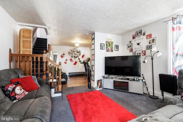 8914 BROOKDALE RD, Breinigsville, PA 18031