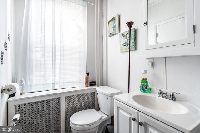 8914 BROOKDALE RD, Breinigsville, PA 18031