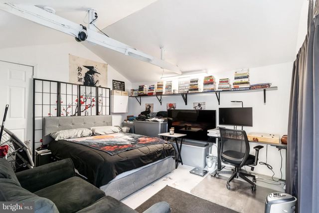 8914 BROOKDALE RD, Breinigsville, PA 18031