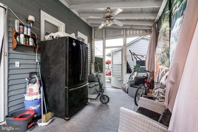 8914 BROOKDALE RD, Breinigsville, PA 18031