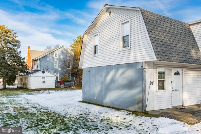 8914 BROOKDALE RD, Breinigsville, PA 18031