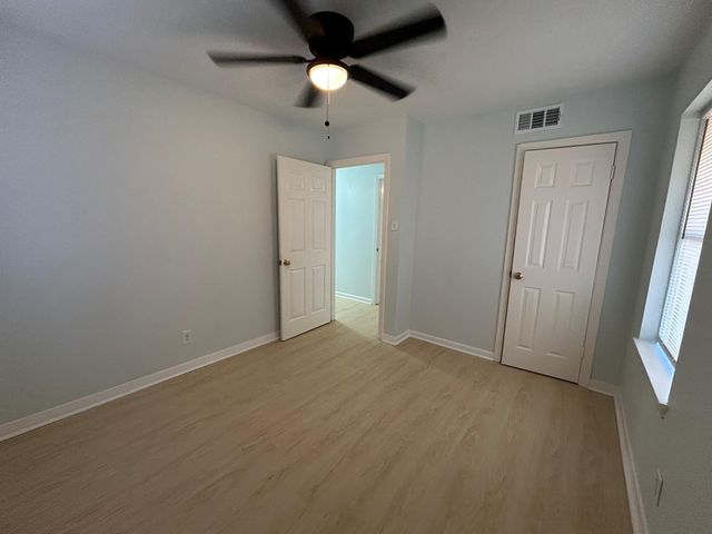 6521 Mobud Drive, Houston, TX 77074