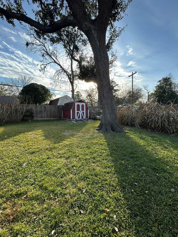 6521 Mobud Drive, Houston, TX 77074