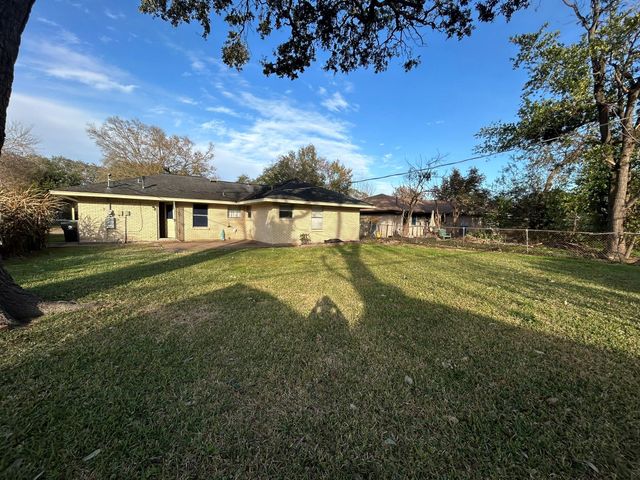 6521 Mobud Drive, Houston, TX 77074