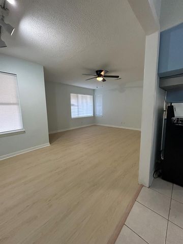 6521 Mobud Drive, Houston, TX 77074