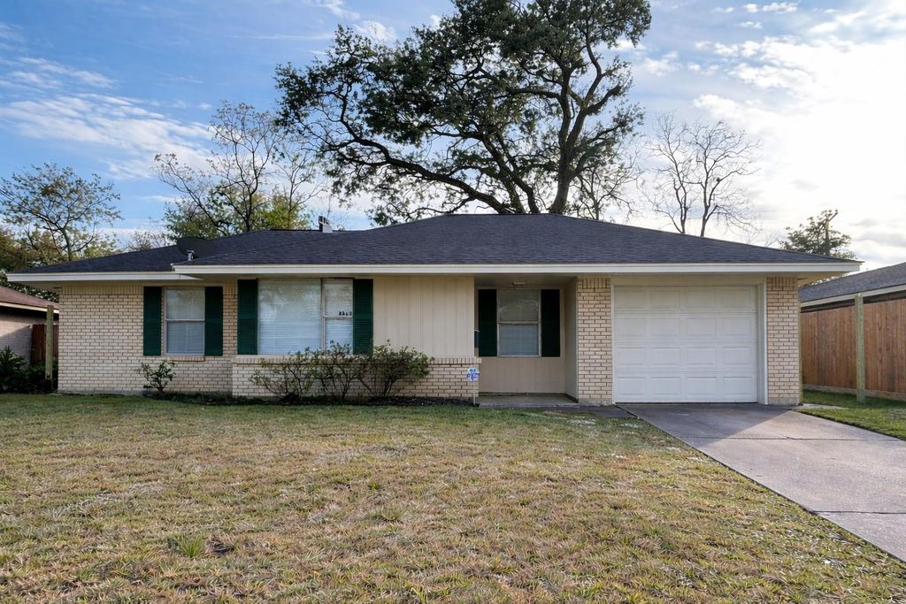 6521 Mobud Drive, Houston, TX 77074