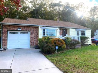 383 MONTGOMERY DR, Mantua, NJ 08051