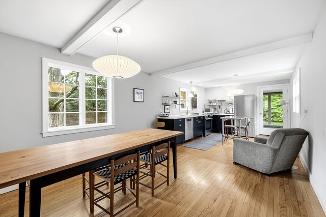 106 Chestnut St, Northampton, MA 01062