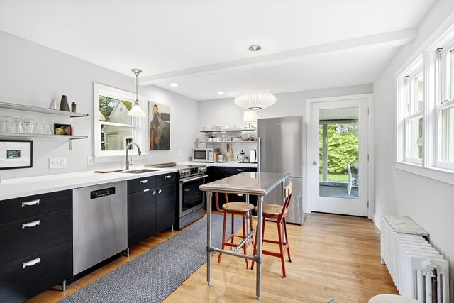 106 Chestnut St, Northampton, MA 01062