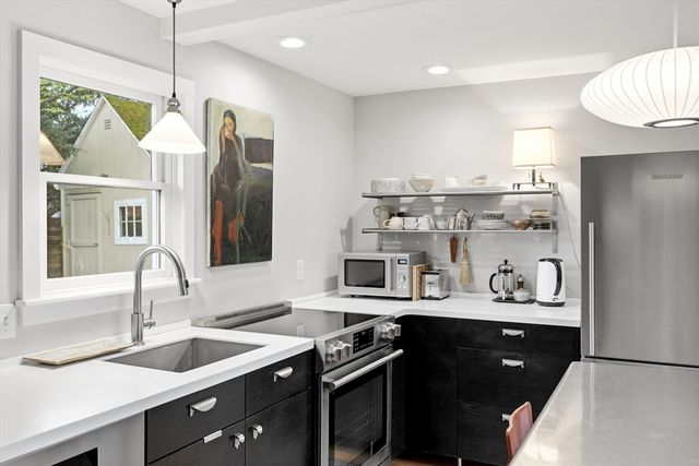 106 Chestnut St, Northampton, MA 01062