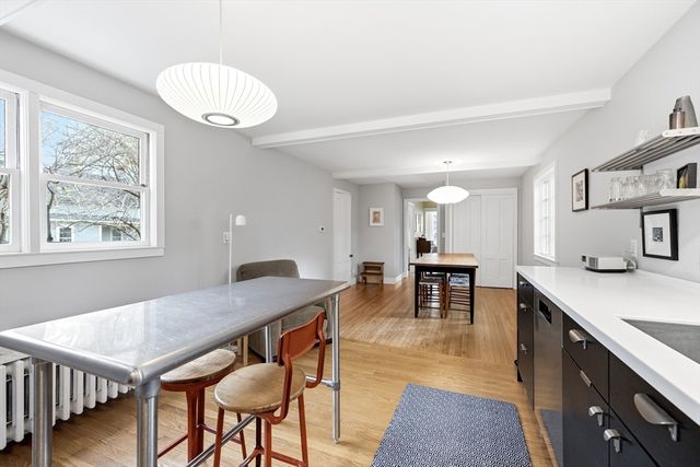 106 Chestnut St, Northampton, MA 01062