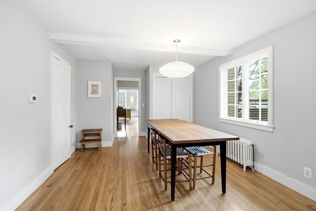106 Chestnut St, Northampton, MA 01062