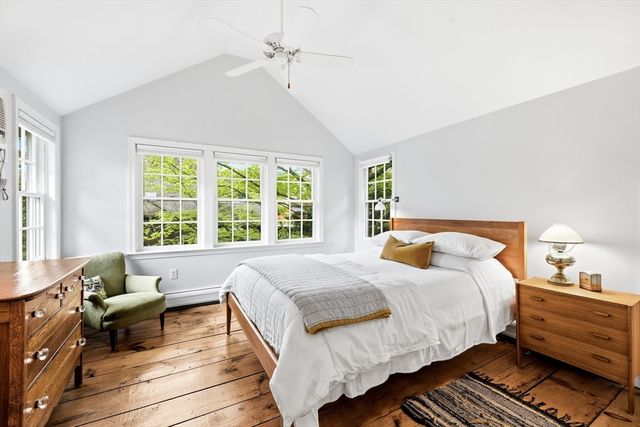 106 Chestnut St, Northampton, MA 01062