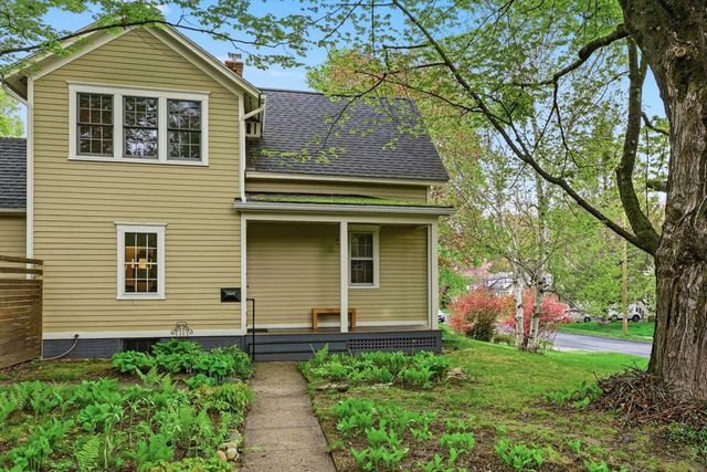 106 Chestnut St, Northampton, MA 01062