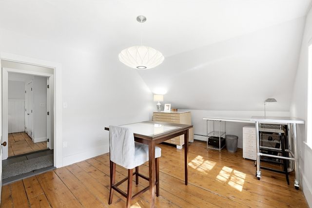 106 Chestnut St, Northampton, MA 01062
