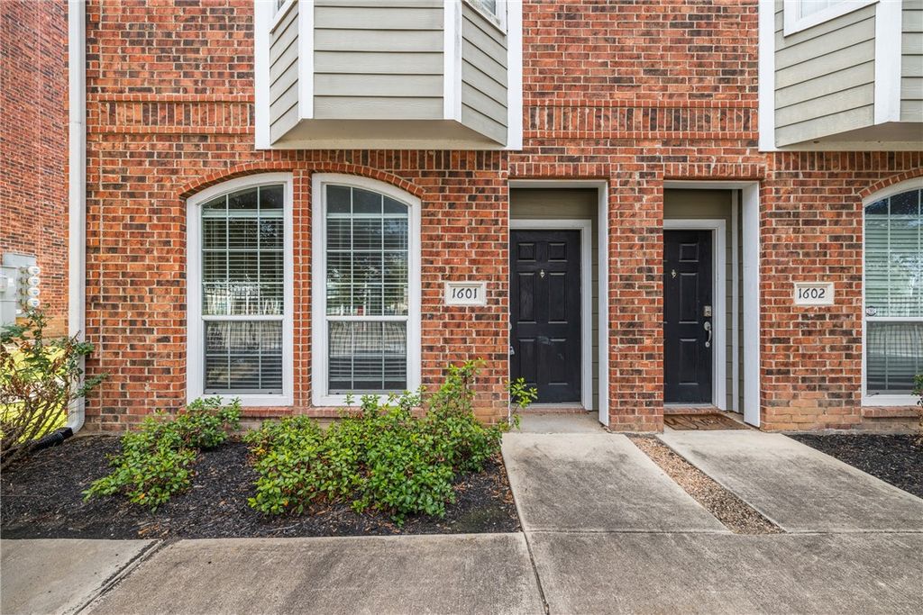 1198 Jones Butler Road 1601, College Station, TX 77840 — exterior