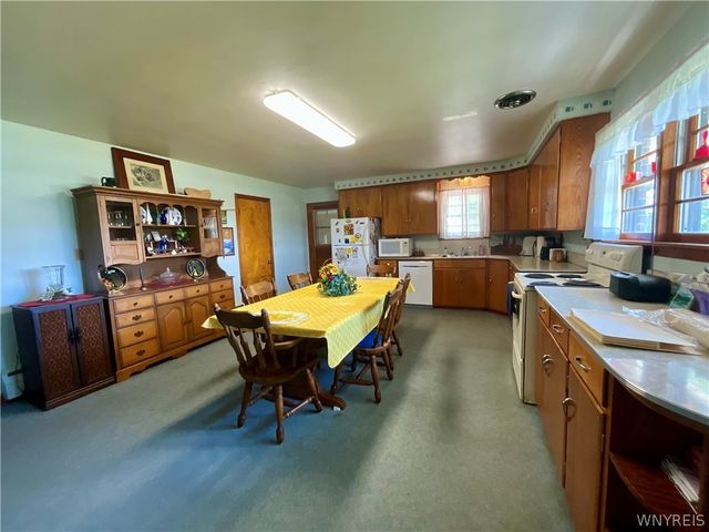 6680 Heise Road, Clarence, NY 14032
