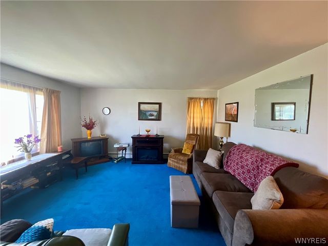 6680 Heise Road, Clarence, NY 14032