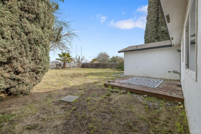 1401 N Williams Street, Hanford, CA 93230