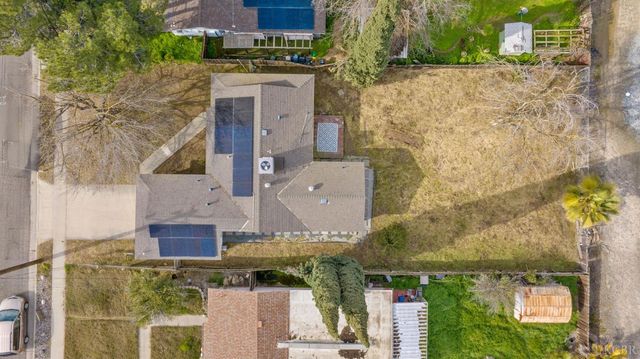 1401 N Williams Street, Hanford, CA 93230