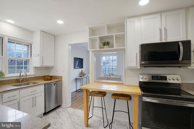 5411 22ND ST N, Arlington, VA 22205