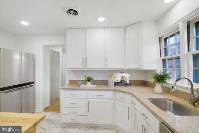 5411 22ND ST N, Arlington, VA 22205