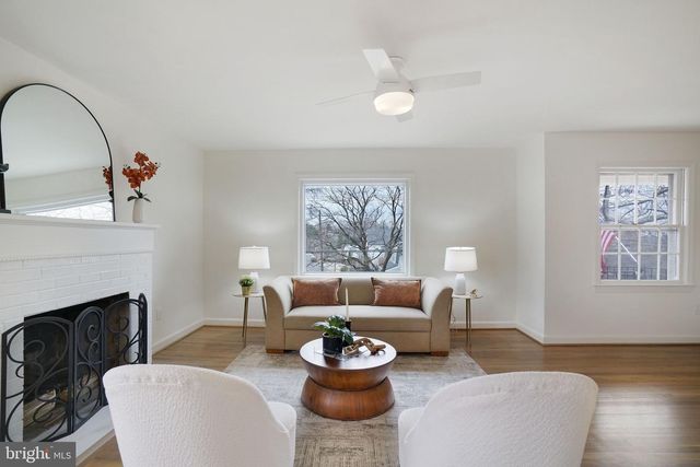 5411 22ND ST N, Arlington, VA 22205