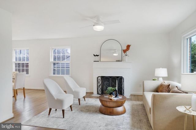 5411 22ND ST N, Arlington, VA 22205