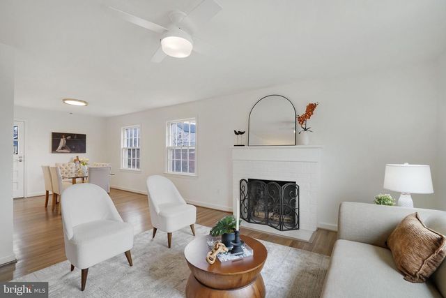 5411 22ND ST N, Arlington, VA 22205