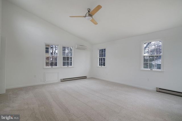 5411 22ND ST N, Arlington, VA 22205